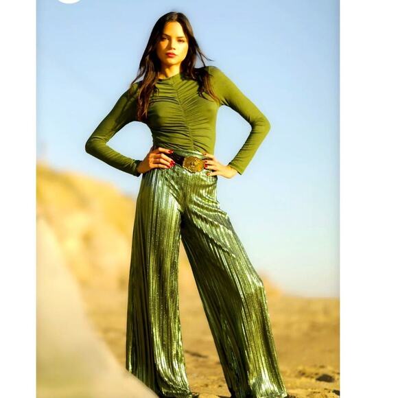 NWOT Nightcap Clothing green metallic pleated wide leg pants small pull on style - Picture 2 of 5